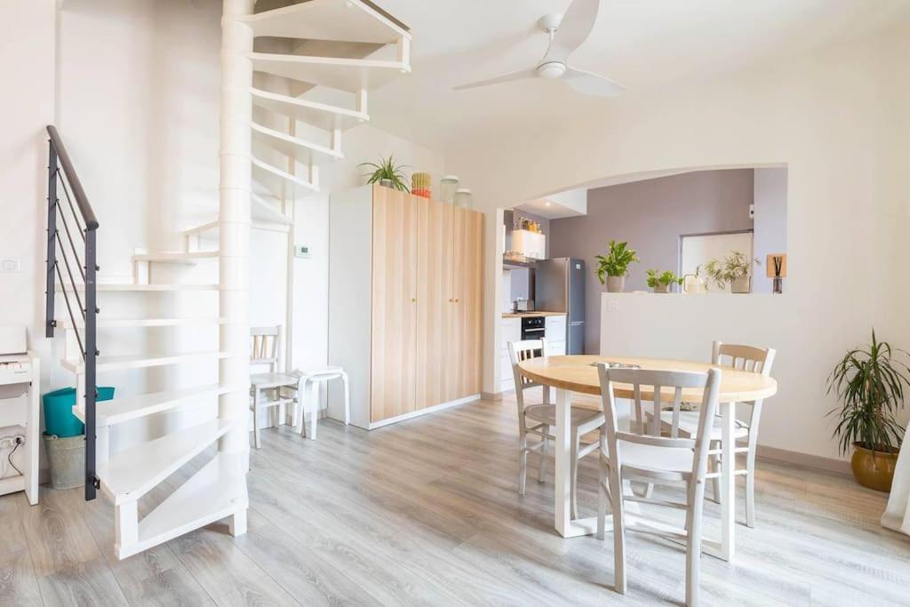 Le Duplex Pernot Apartamento *